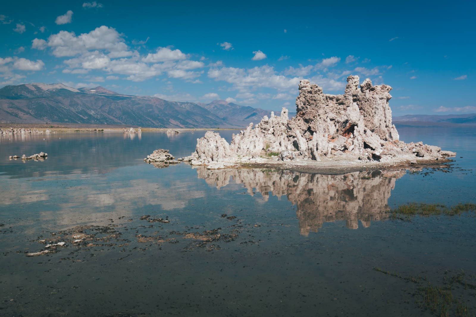 Mono lake in the fall in the Eastern Sierra's of California
