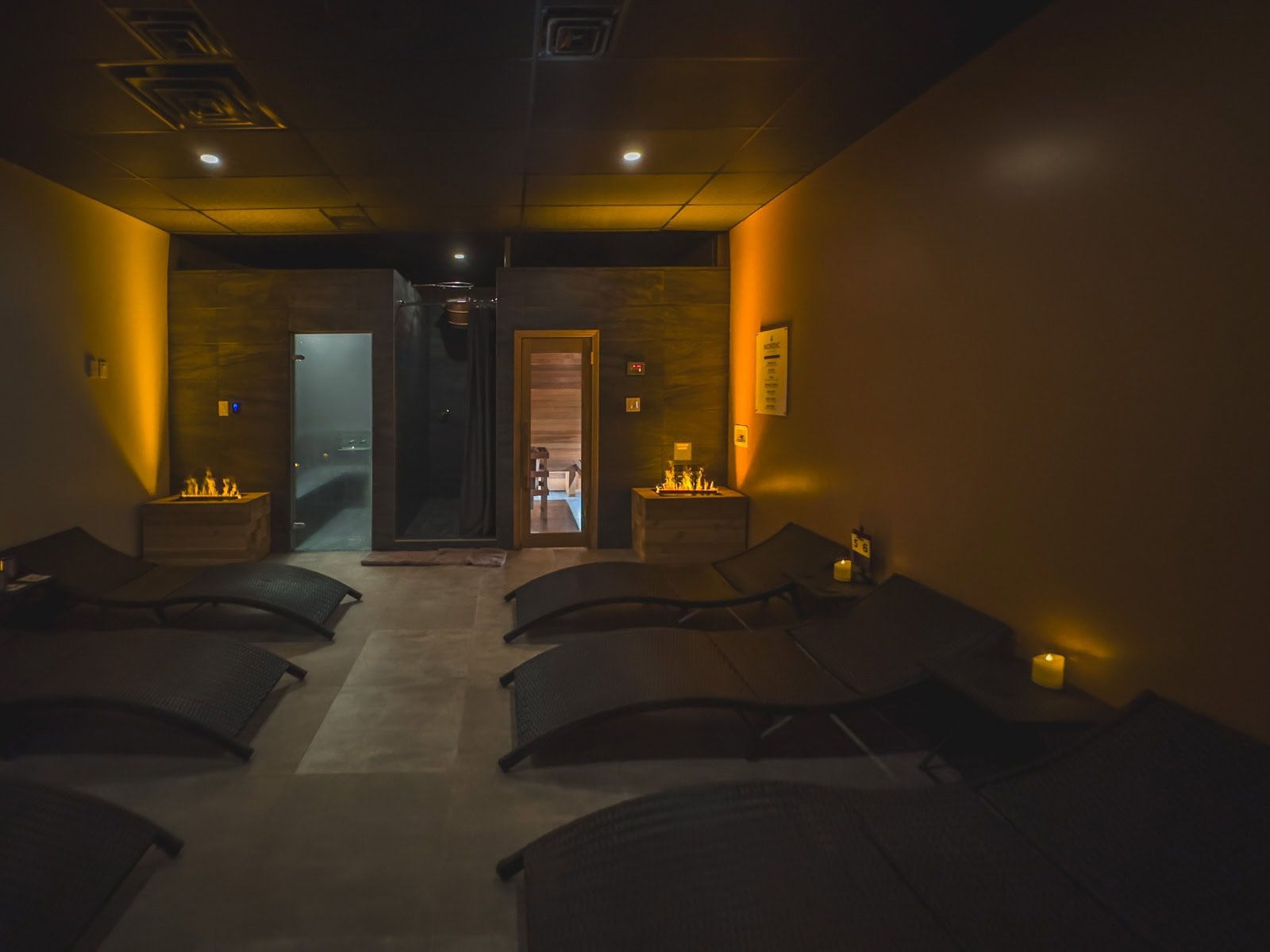 Cedar sauna and steam room at Ezentials Nordic Lounge wellness spa in Sudbury