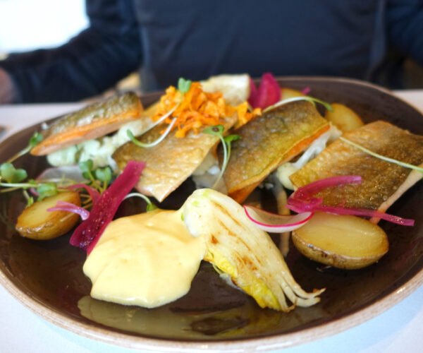 Icelandic Food Guide 2025: 18 Traditional Dishes You Must Try in Iceland