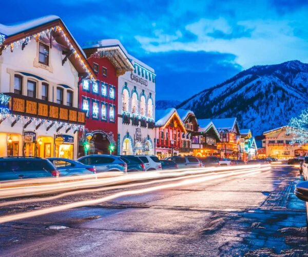 21 Best Places to Visit in December in the USA (2025 Edition)